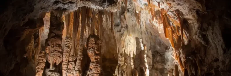 Comparatif des 3 grottes autour du Mas Saint Antoine